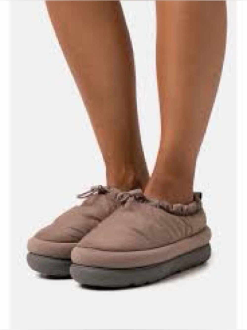 UGG classic Maxi clog Women's Quilted Slip-On Puffer Slippers in Taupe